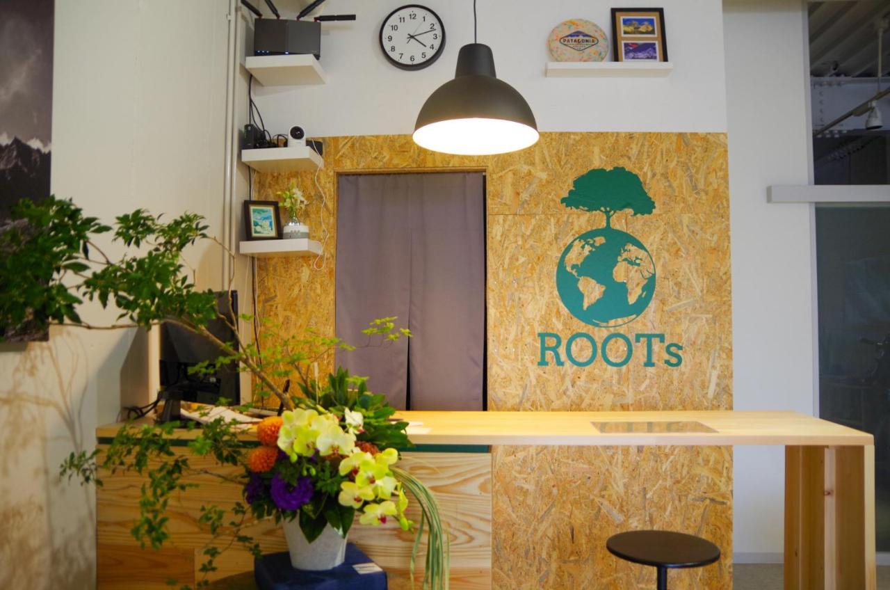 Albergue Travelers' House Roots Takaoka Exterior foto